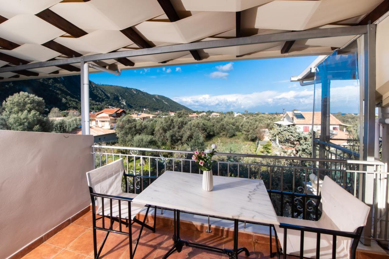 Villa Verde Lefkada City ภายนอก รูปภาพ