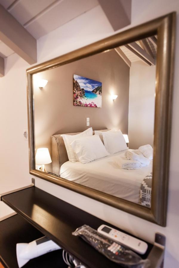 Villa Verde Lefkada City ภายนอก รูปภาพ