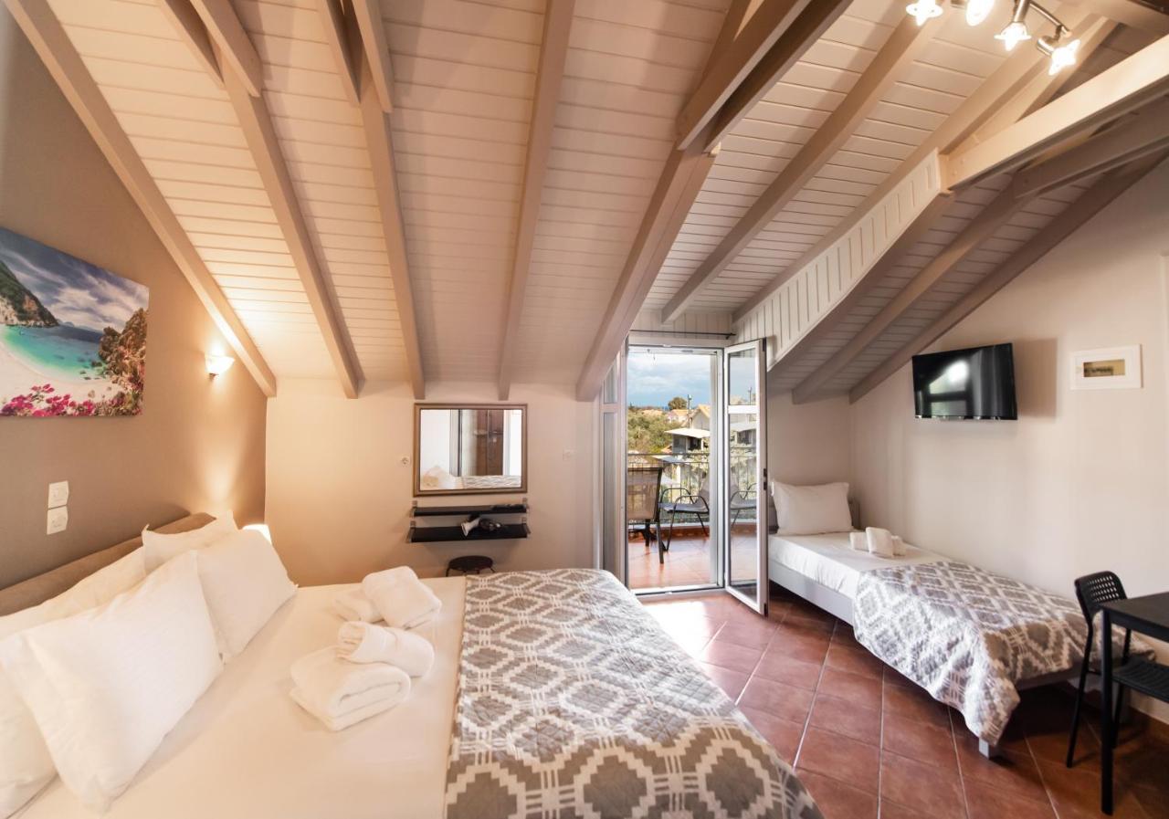 Villa Verde Lefkada City ภายนอก รูปภาพ