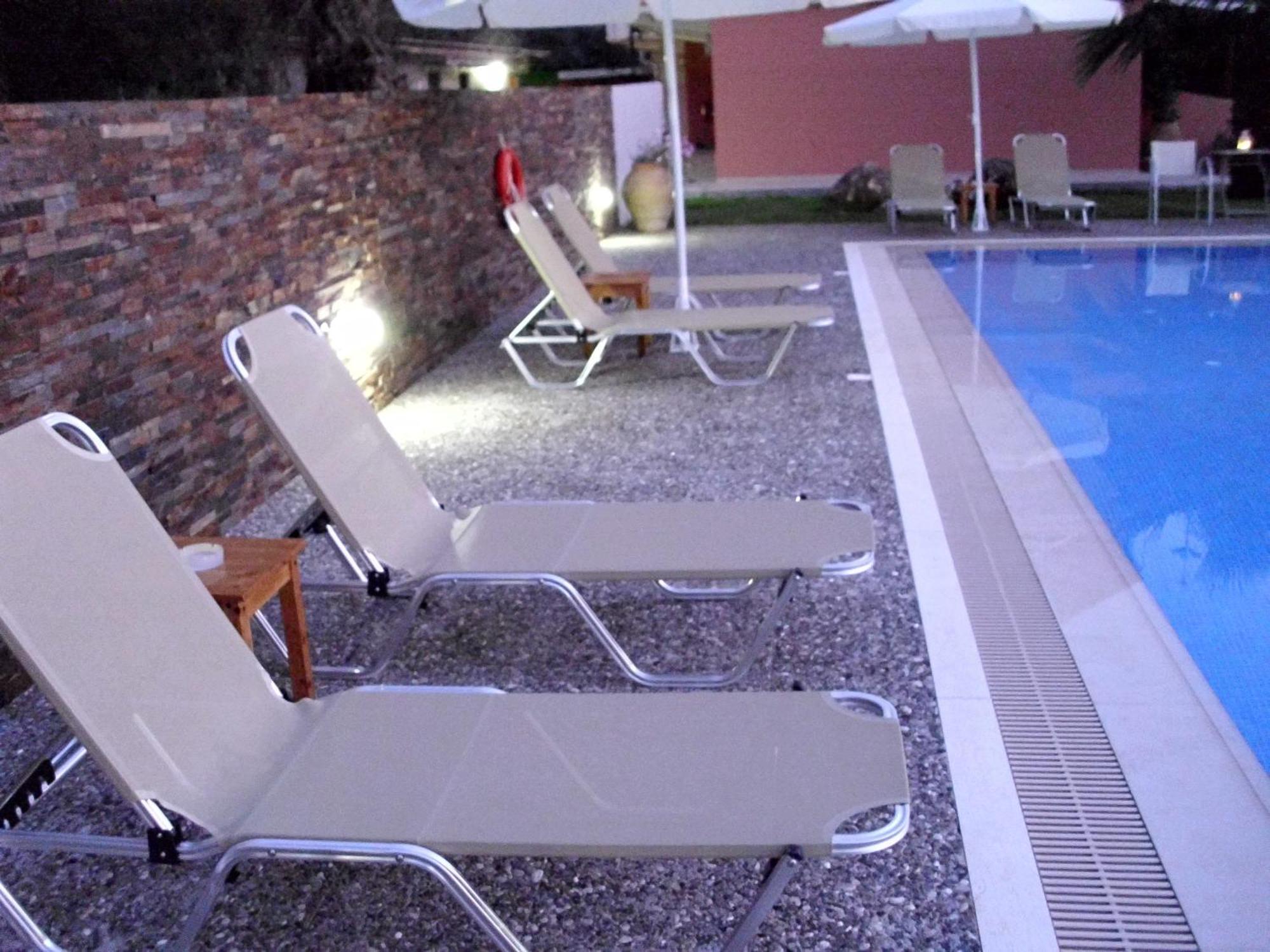 Villa Verde Lefkada City ภายนอก รูปภาพ