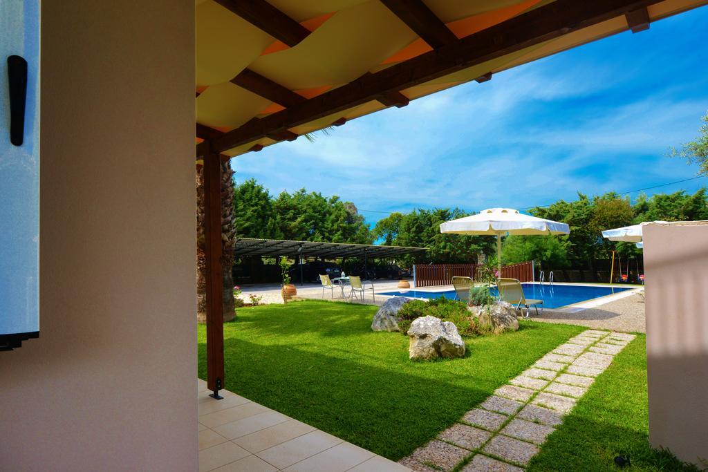 Villa Verde Lefkada City ภายนอก รูปภาพ