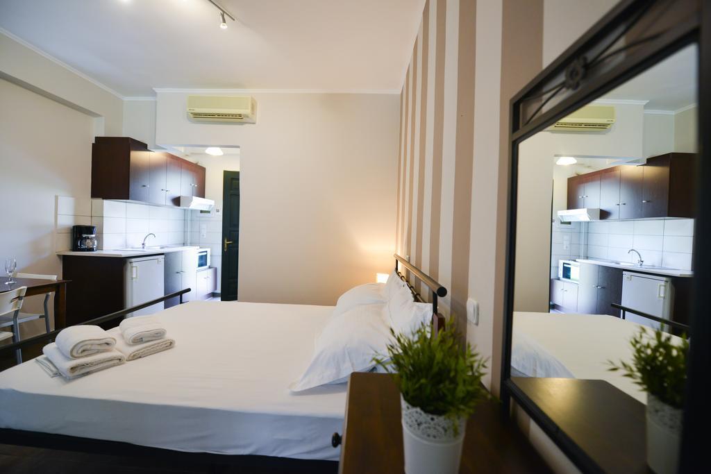 Villa Verde Lefkada City ภายนอก รูปภาพ