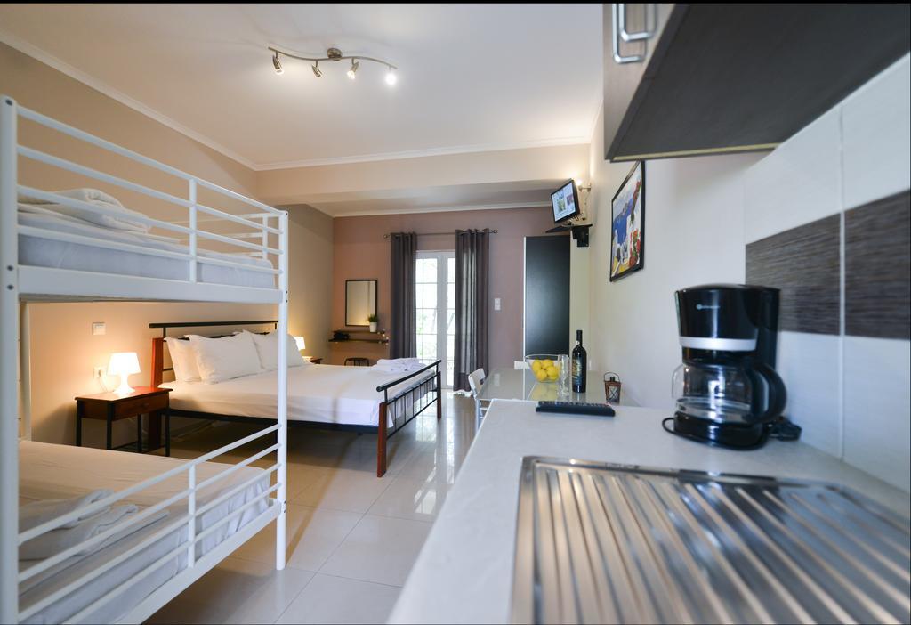 Villa Verde Lefkada City ภายนอก รูปภาพ